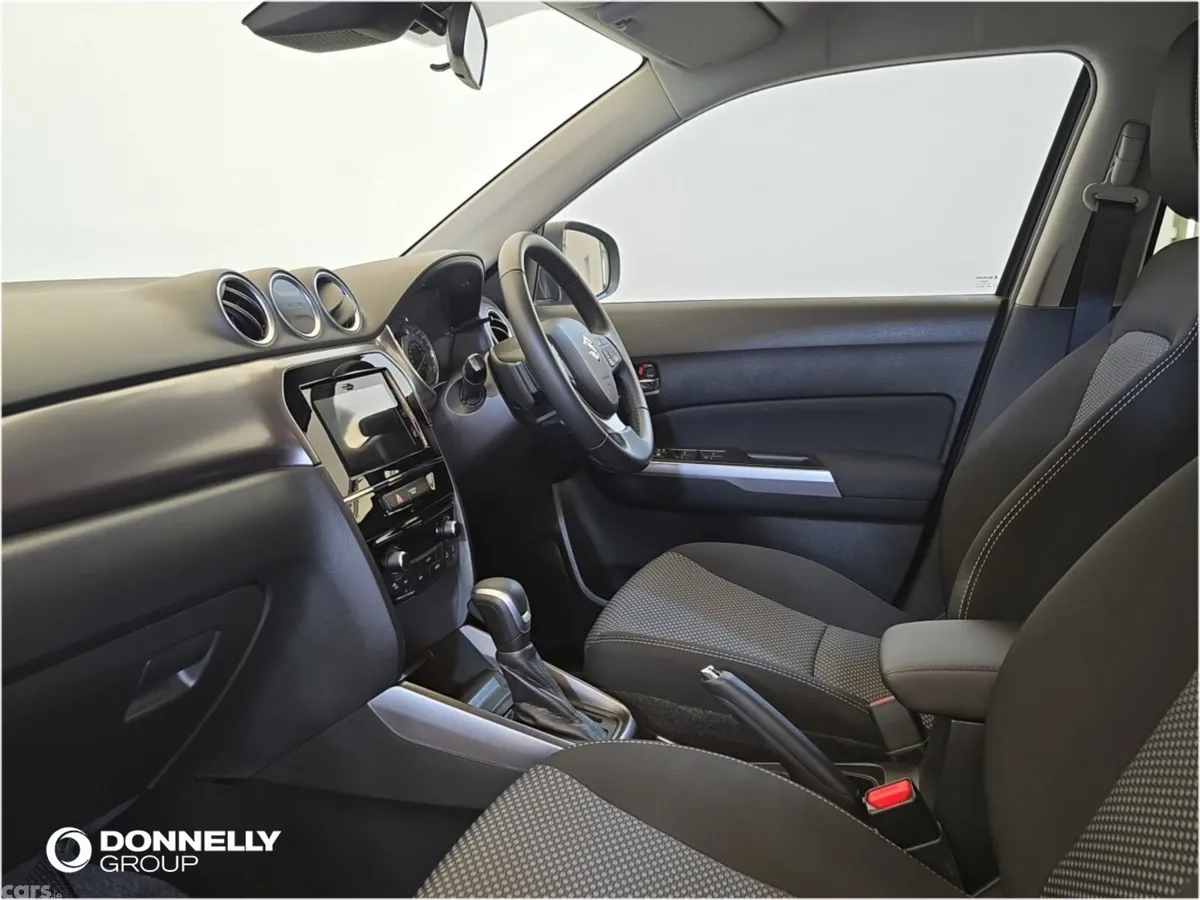 Suzuki Vitara Estate, Petrol Hybrid, 2022, Black