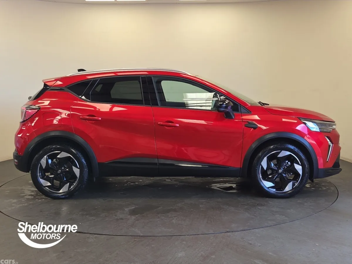 Renault Captur Hatchback, Petrol, 2026, Red