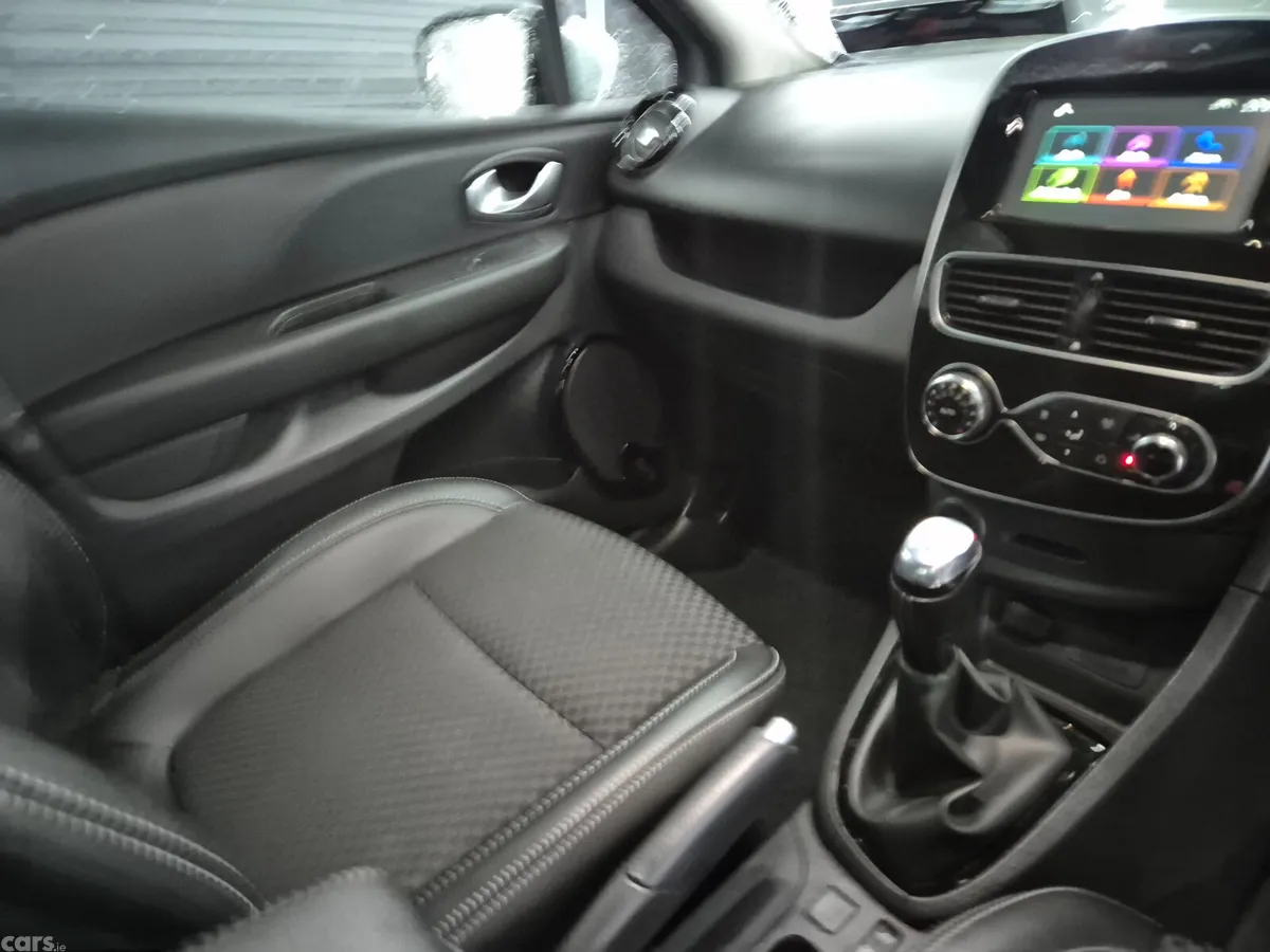 Renault Clio Hatchback, Petrol, 2018, Grey