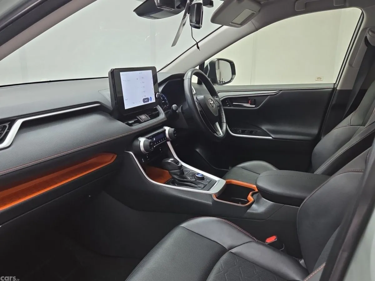 Toyota RAV4 SUV, Petrol Hybrid, 2023, Green