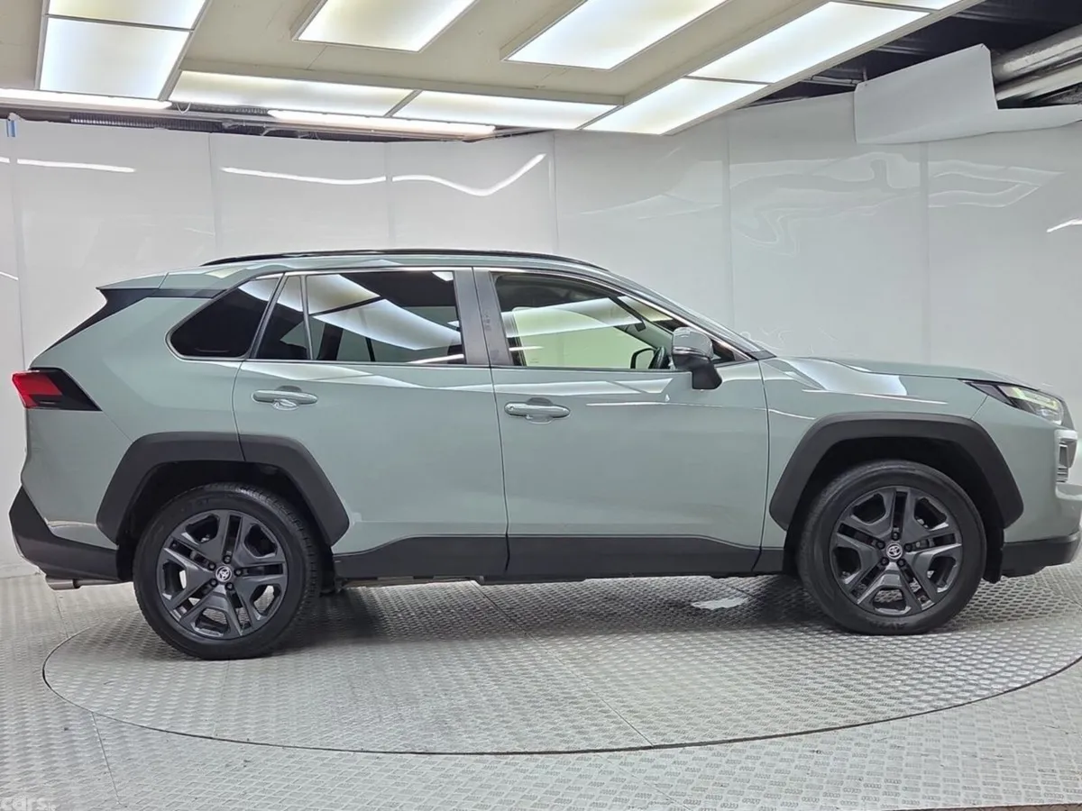 Toyota RAV4 SUV, Petrol Hybrid, 2023, Green