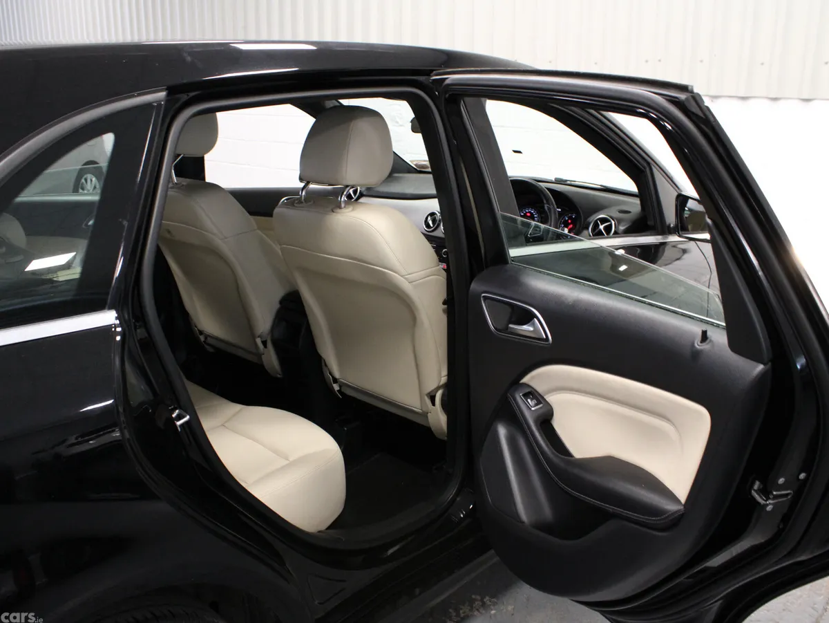 Mercedes-Benz B-Class MPV, Diesel, 2018, Black