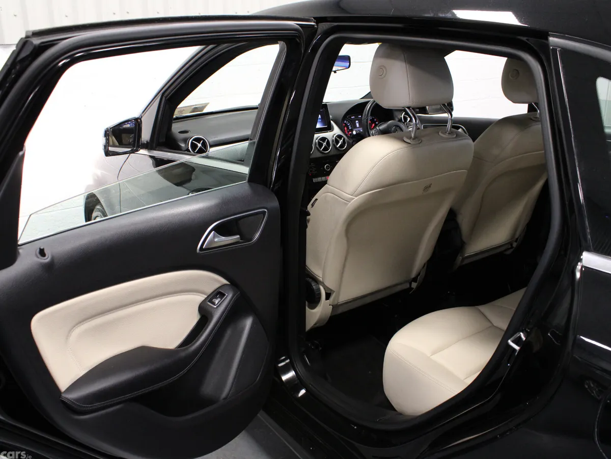 Mercedes-Benz B-Class MPV, Diesel, 2018, Black