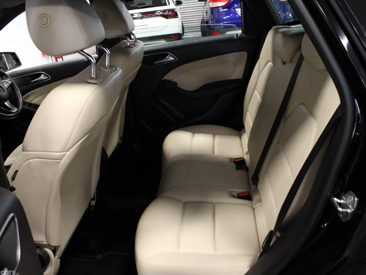 Mercedes-Benz B-Class MPV, Diesel, 2018, Black