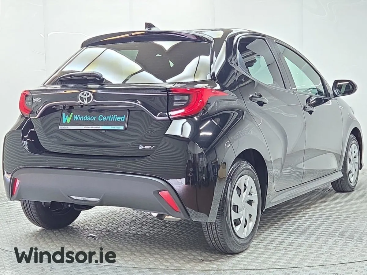 Toyota Yaris Hatchback, Petrol Hybrid, 2024, Black