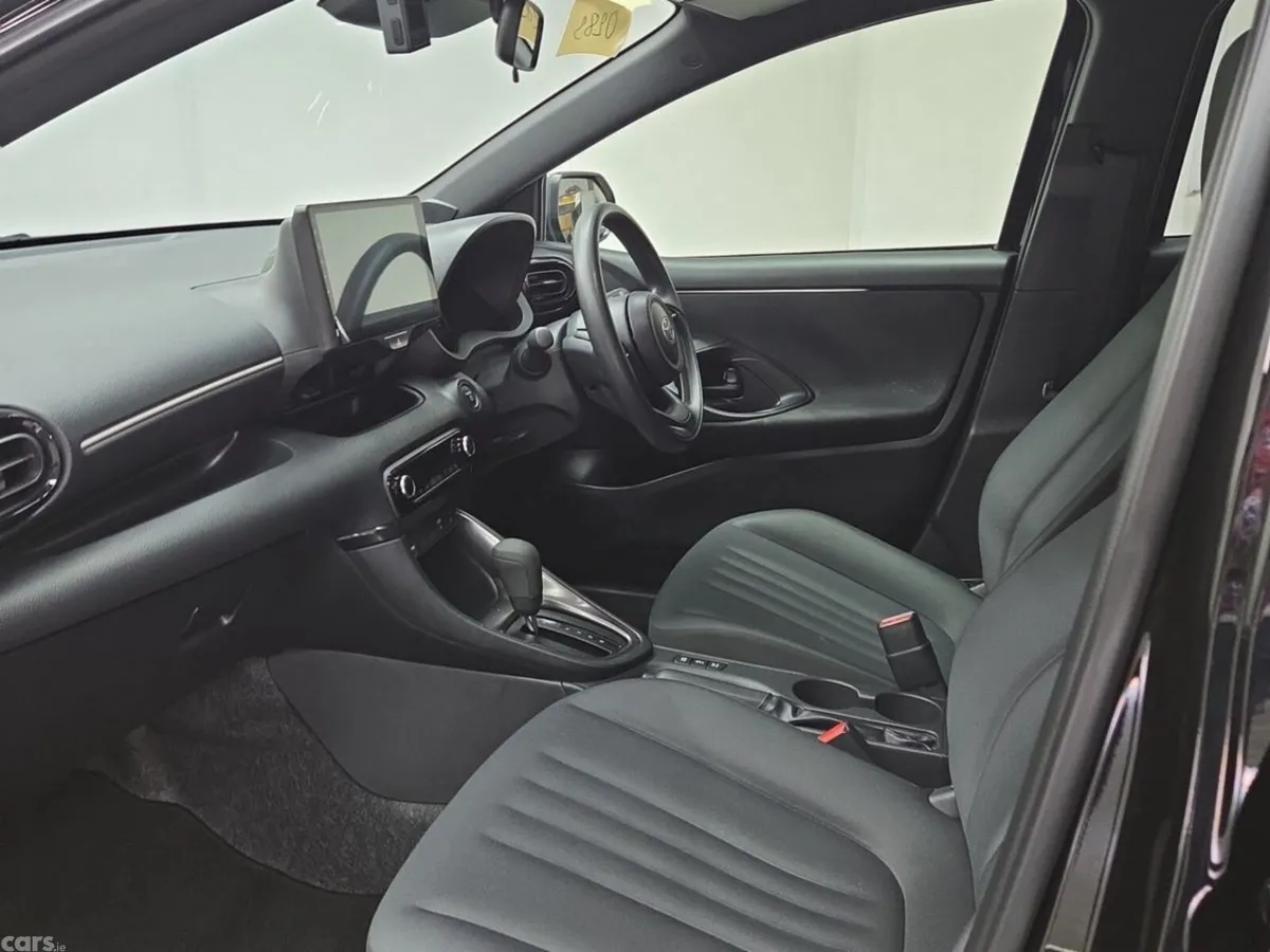 Toyota Yaris Hatchback, Petrol Hybrid, 2024, Black