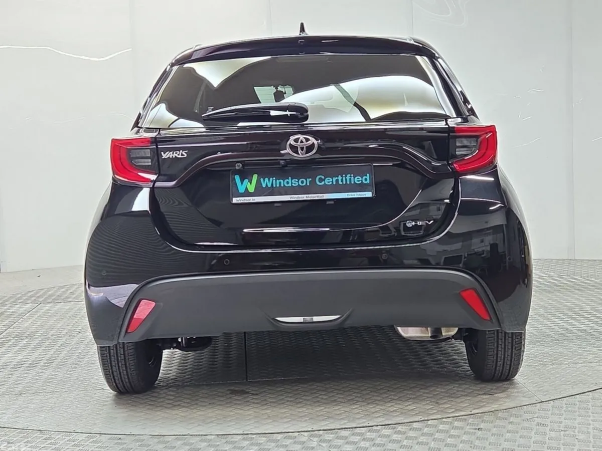 Toyota Yaris Hatchback, Petrol Hybrid, 2024, Black