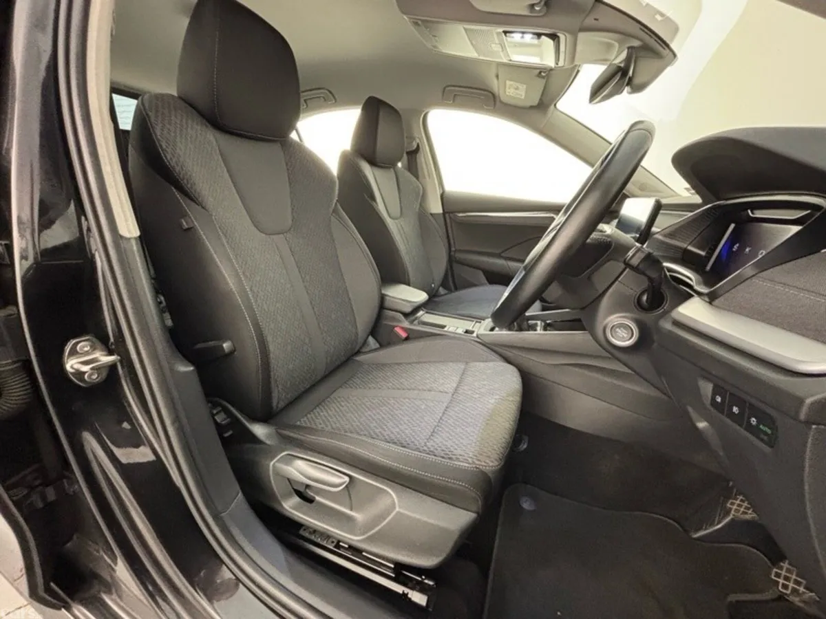 Skoda Octavia Hatchback, Petrol, 2022, Black