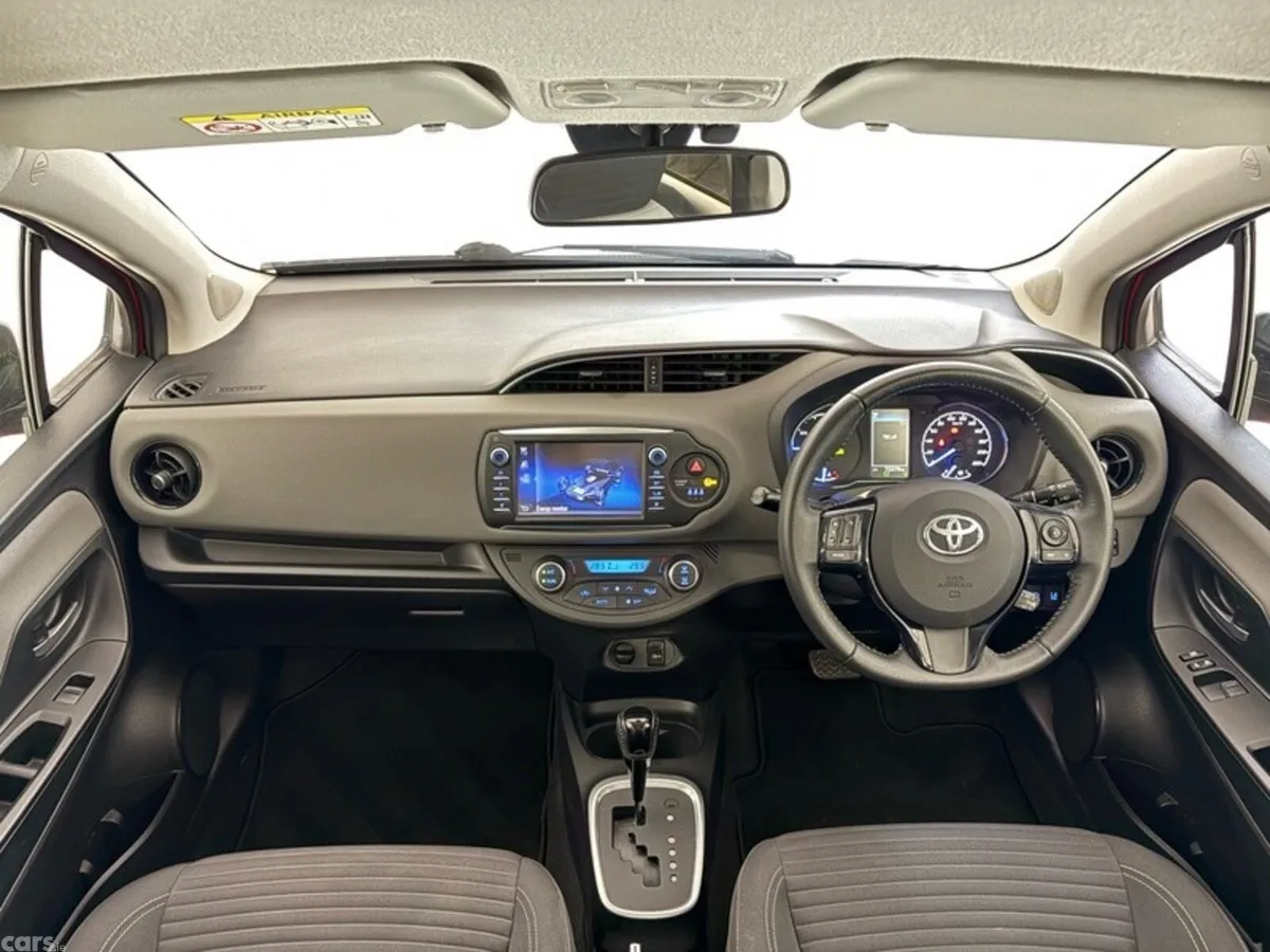 Toyota Yaris Hatchback, Petrol Hybrid, 2017, Red