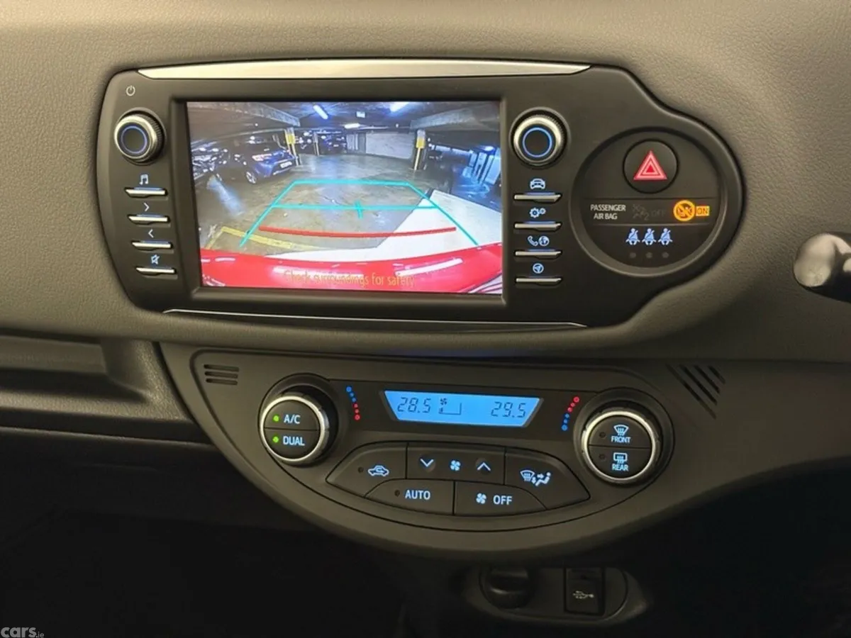 Toyota Yaris Hatchback, Petrol Hybrid, 2017, Red