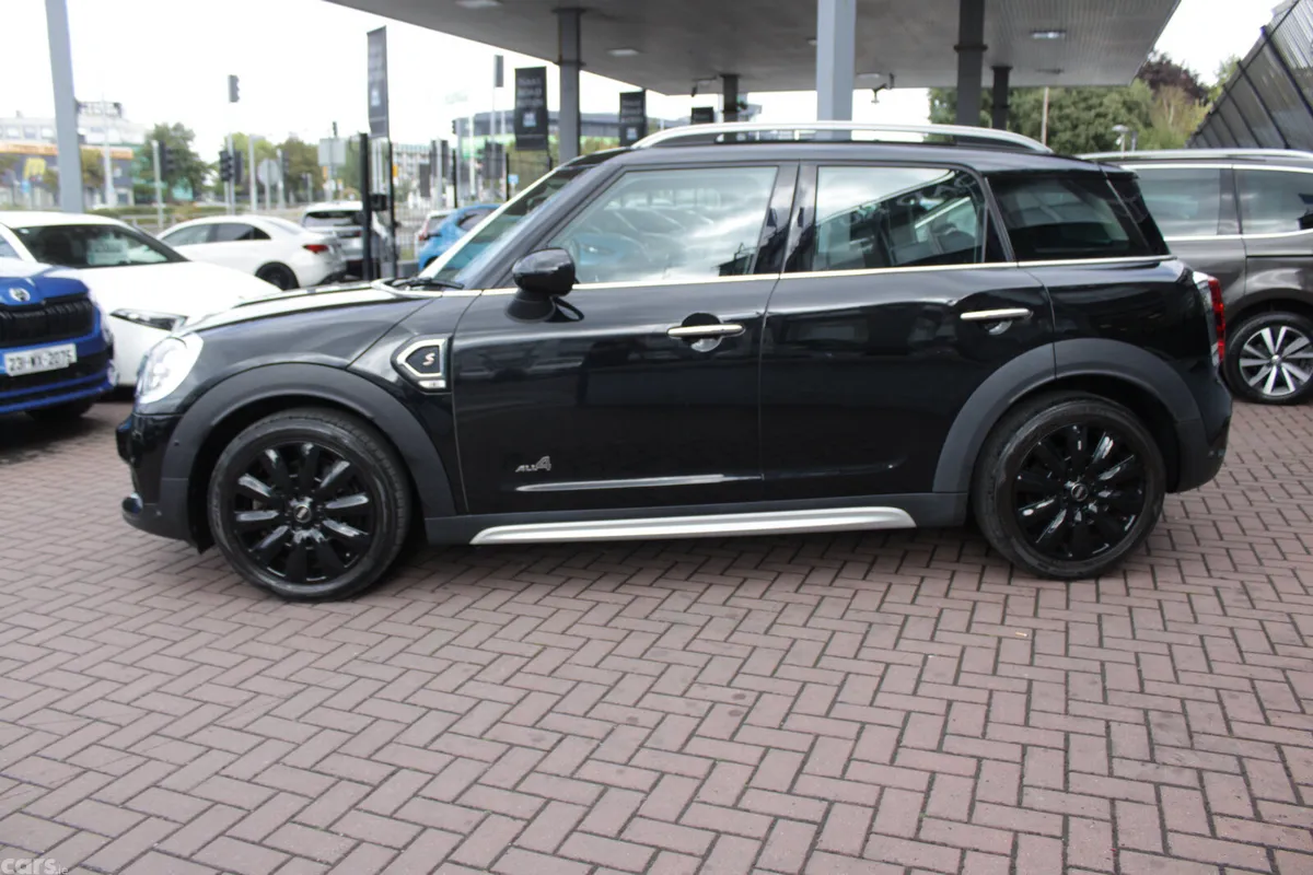 Mini Cooper Hatchback, Diesel, 2019, Black