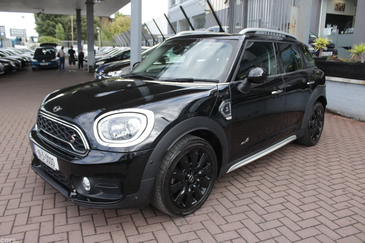 Mini Cooper Hatchback, Diesel, 2019, Black