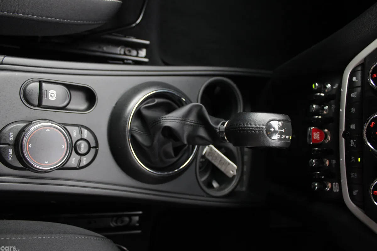 Mini Cooper Hatchback, Diesel, 2019, Black