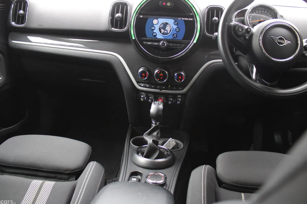 Mini Cooper Hatchback, Diesel, 2019, Black
