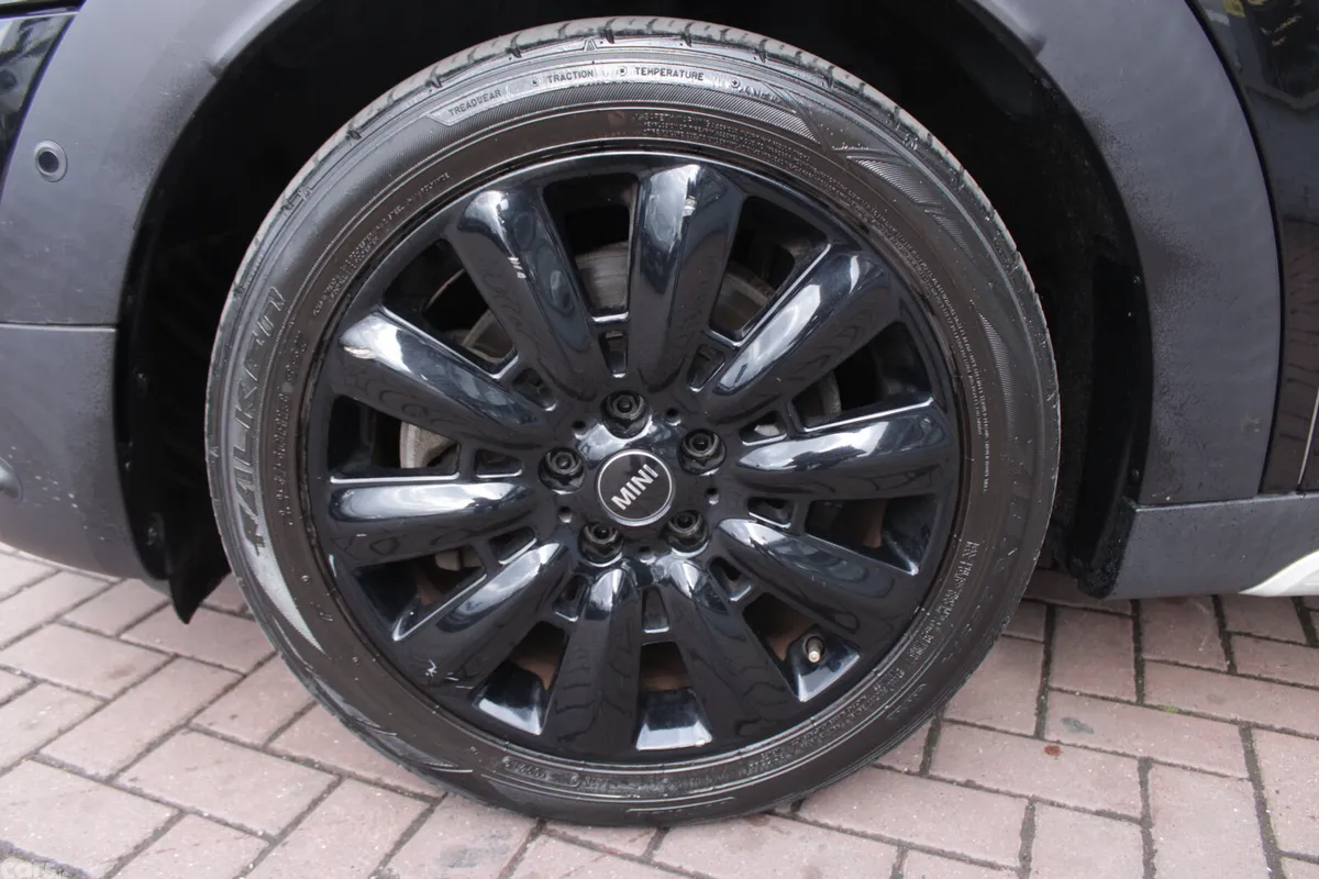 Mini Cooper Hatchback, Diesel, 2019, Black