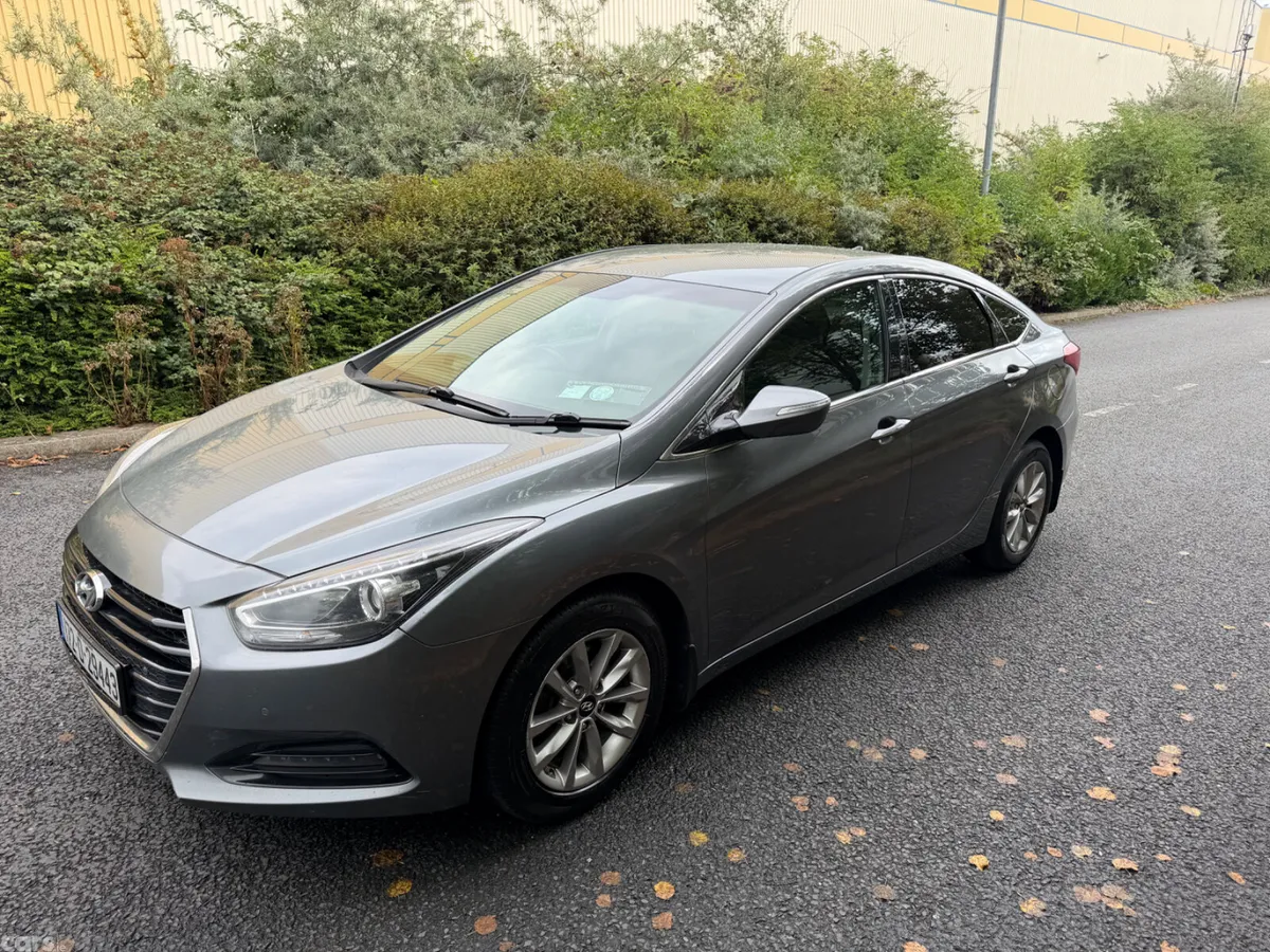 Hyundai i40 Saloon, Diesel, 2017, Silver