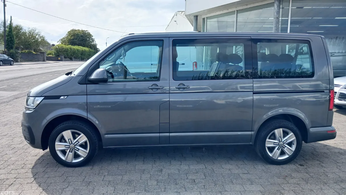 Volkswagen Transporter MPV, Diesel, 2021, Grey