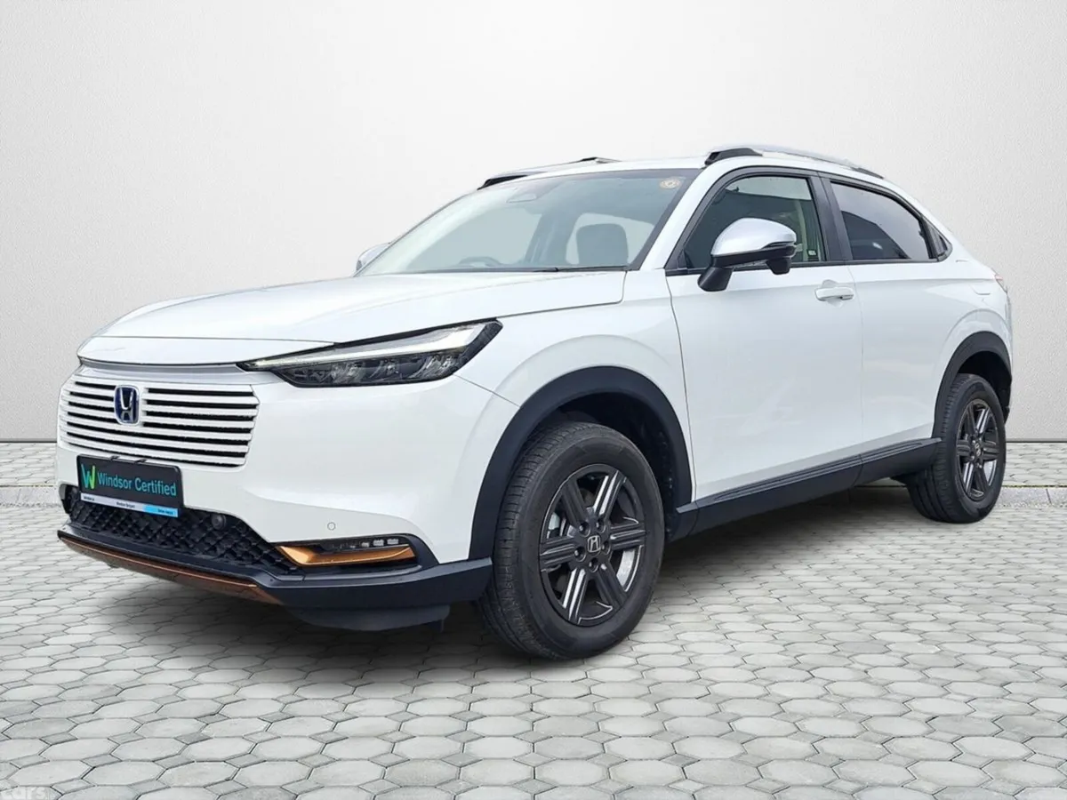 Honda Vezel SUV, Petrol Hybrid, 2024, White