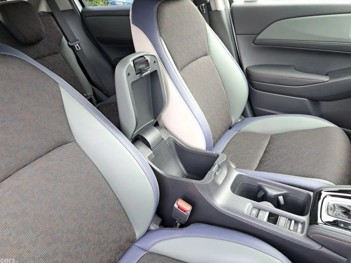 Honda Vezel SUV, Petrol Hybrid, 2024, White