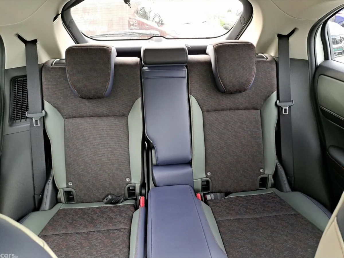 Honda Vezel SUV, Petrol Hybrid, 2024, White