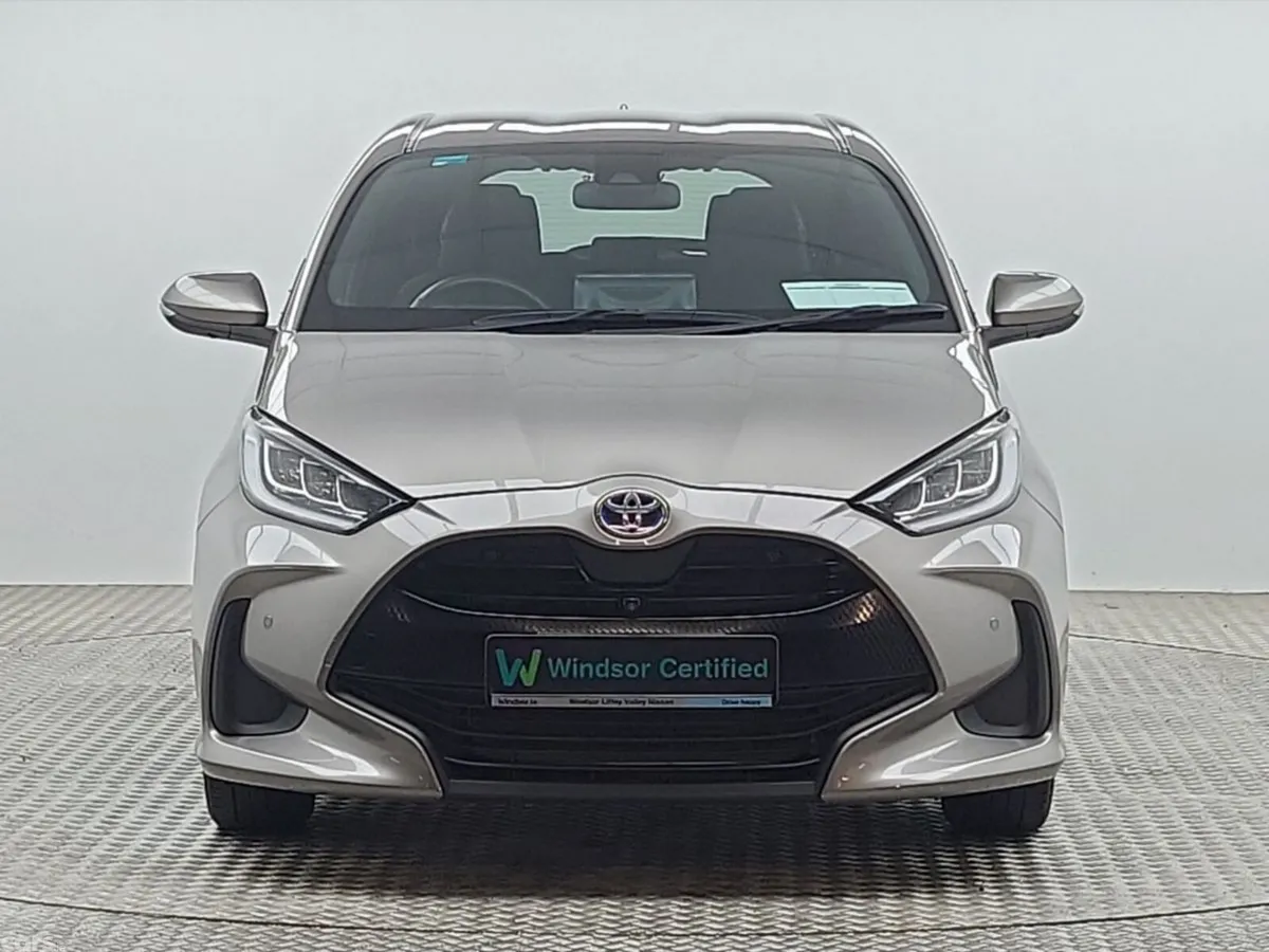 Toyota Yaris Hatchback, Petrol Hybrid, 2023, Brown
