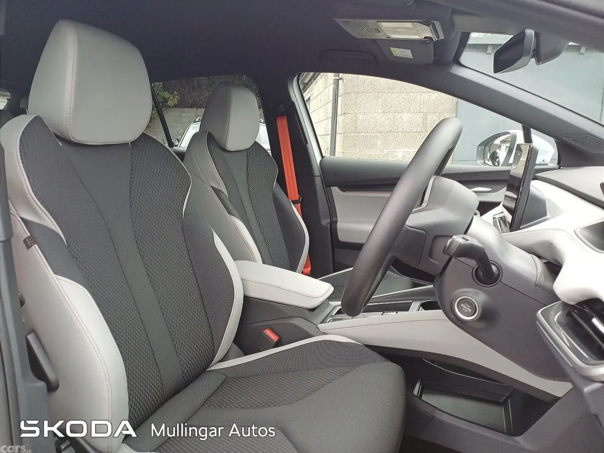 Skoda Elroq Hatchback, Electric, 2026, White