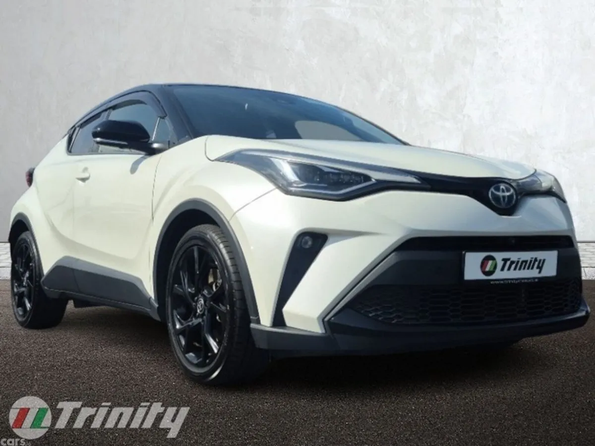 Toyota C-HR SUV, Petrol Hybrid, 2021, White