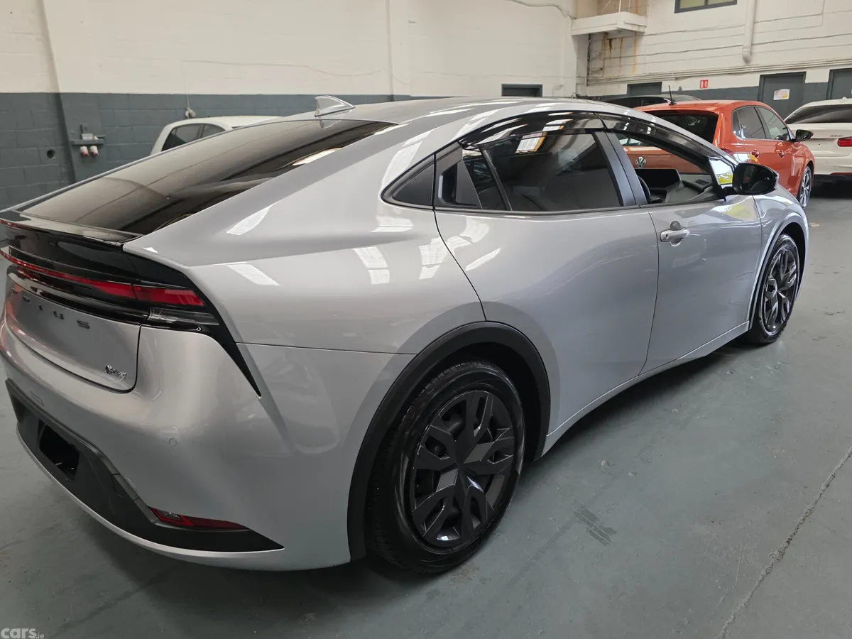 Toyota Prius Hatchback, Petrol Hybrid, 2023, Silver