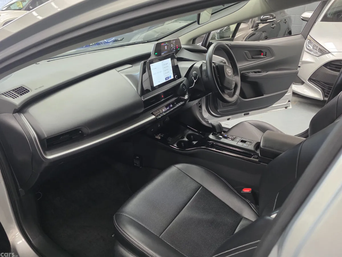 Toyota Prius Hatchback, Petrol Hybrid, 2023, Silver