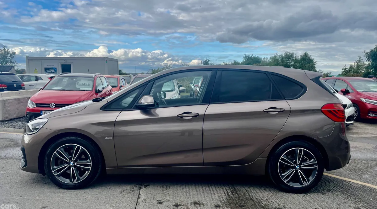 BMW 2-Series Hatchback, Diesel, 2018, Brown