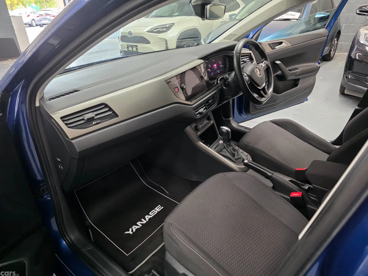 Volkswagen Polo Hatchback, Petrol, 2021, Blue
