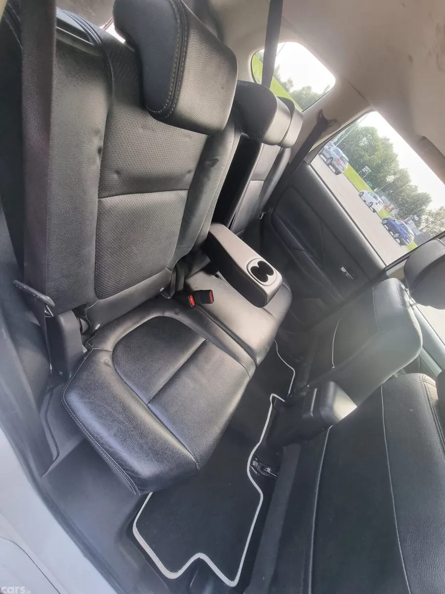 Mitsubishi Outlander SUV, Petrol Plug-in Hybrid, 2015, White