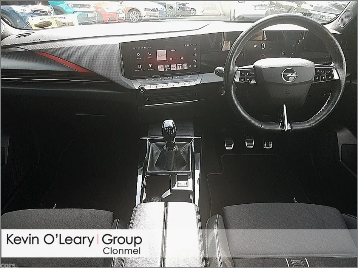 Opel Astra Hatchback, Petrol, 2022, Red