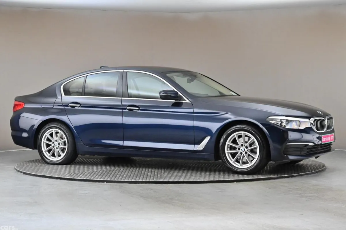 BMW 5-Series Saloon, Diesel, 2017, Blue