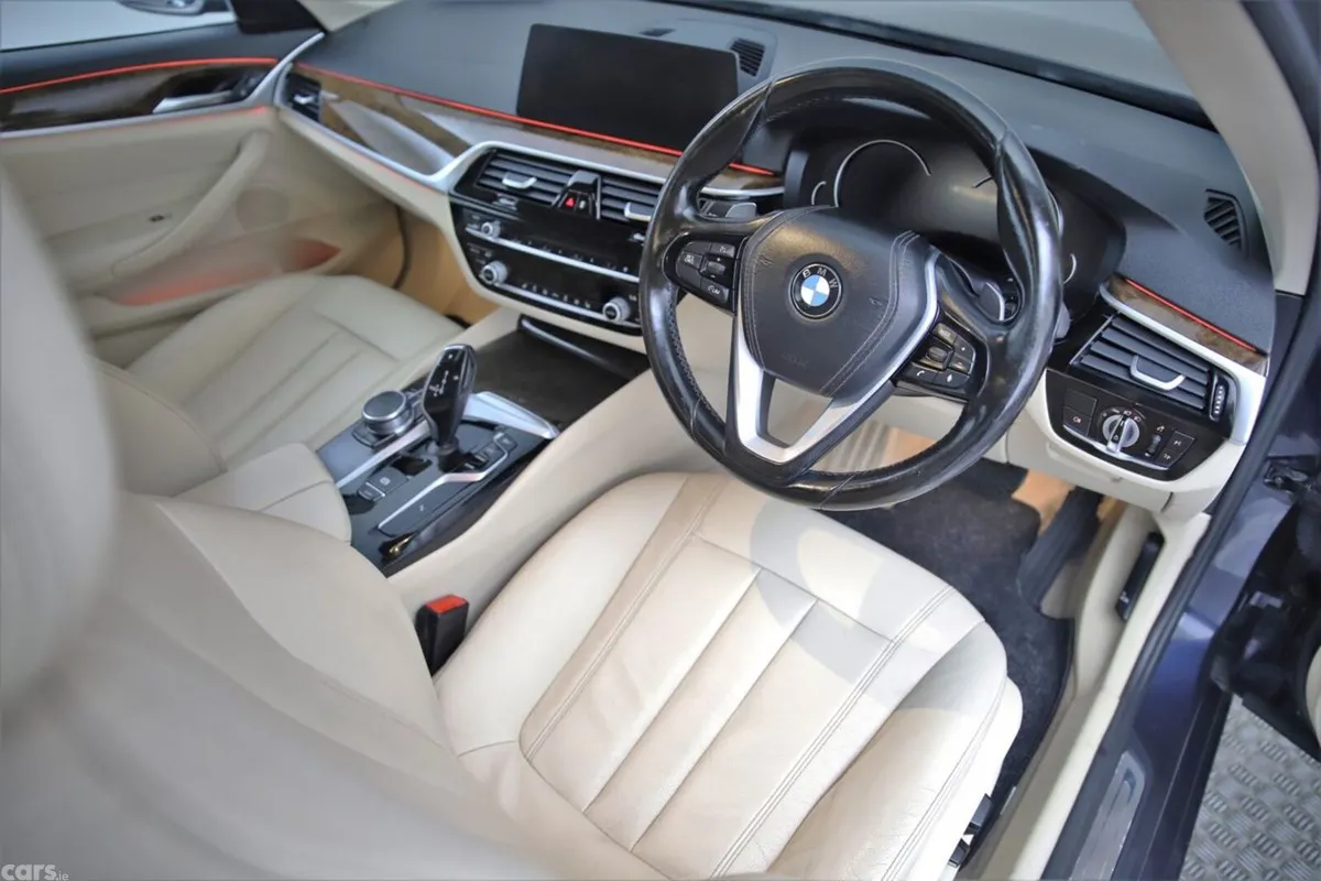 BMW 5-Series Saloon, Diesel, 2017, Blue
