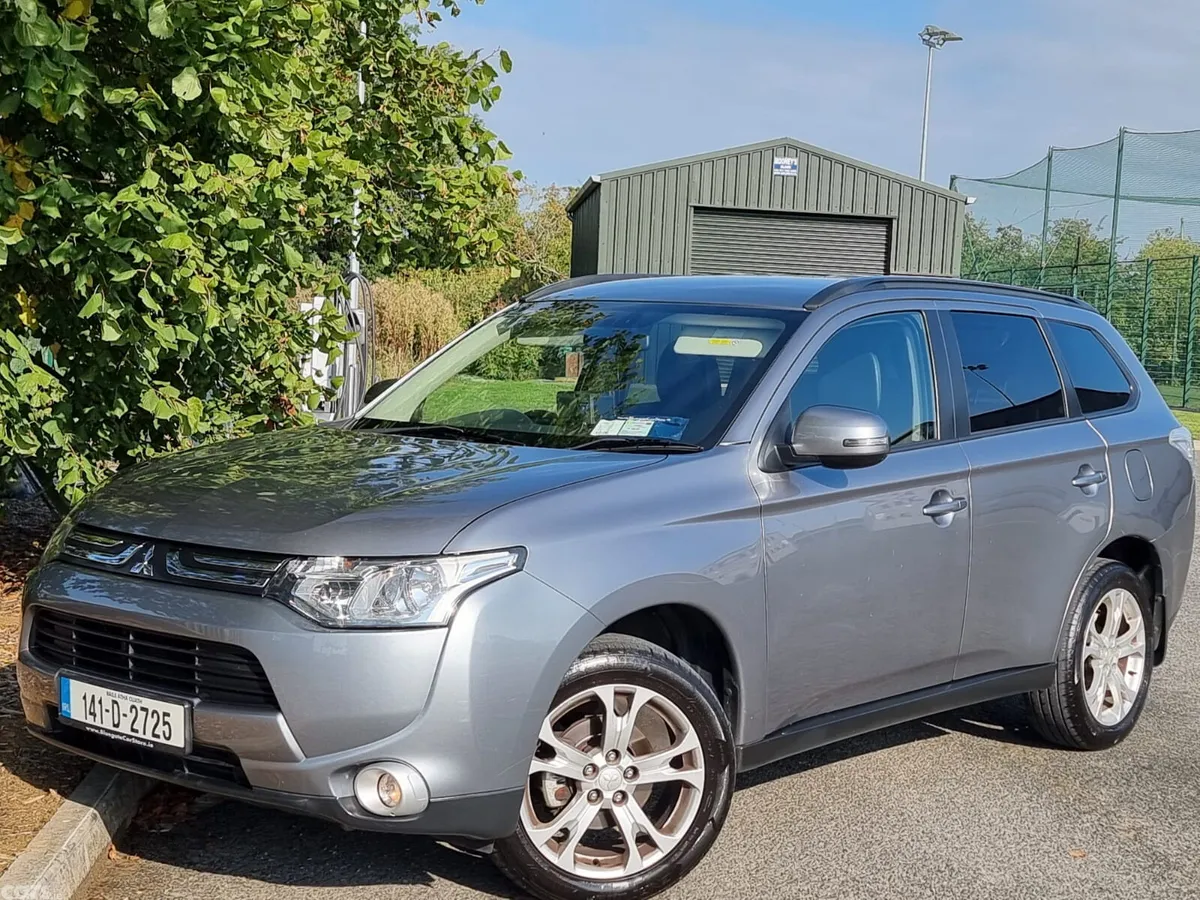Mitsubishi Outlander SUV, Diesel, 2014, Grey
