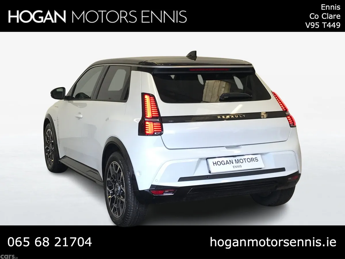 Renault 5 Hatchback, Electric, 2026, White