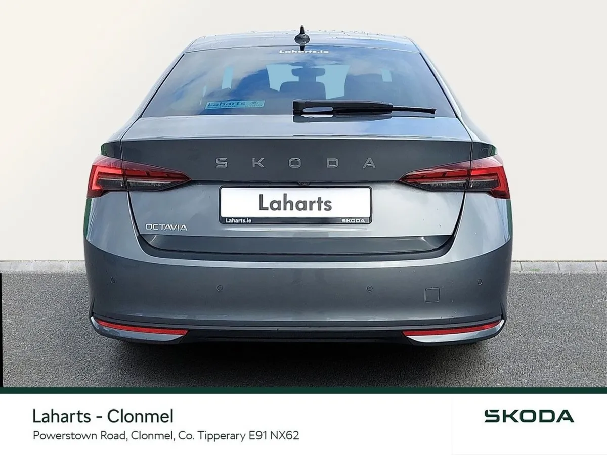Skoda Octavia Saloon, Diesel, 2026, Grey