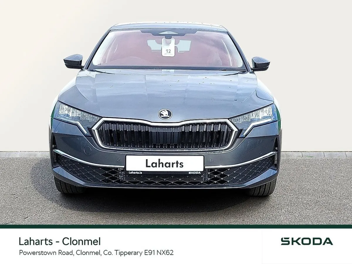 Skoda Octavia Saloon, Diesel, 2026, Grey