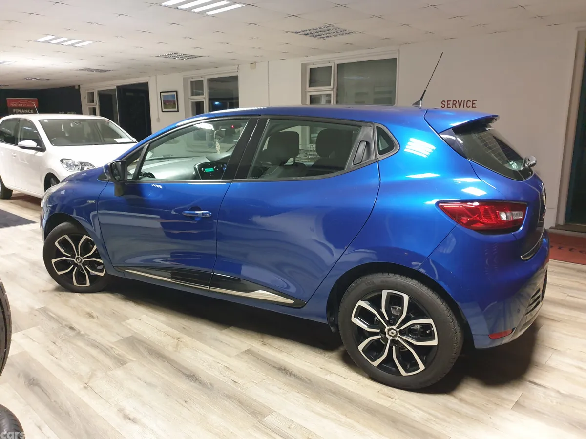 Renault Clio Hatchback, Petrol, 2019, Blue