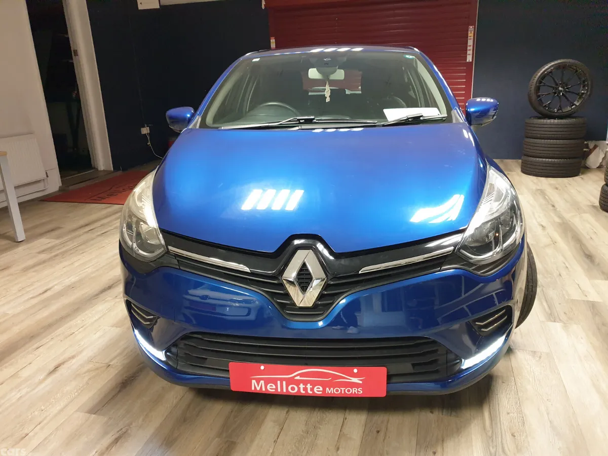 Renault Clio Hatchback, Petrol, 2019, Blue