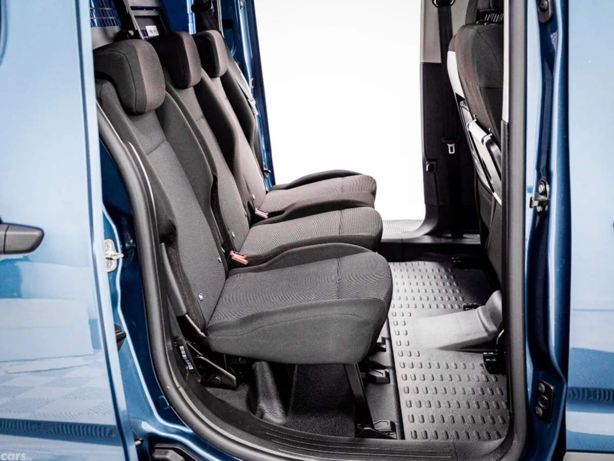 Peugeot Partner Van, Diesel, 2026, Blue