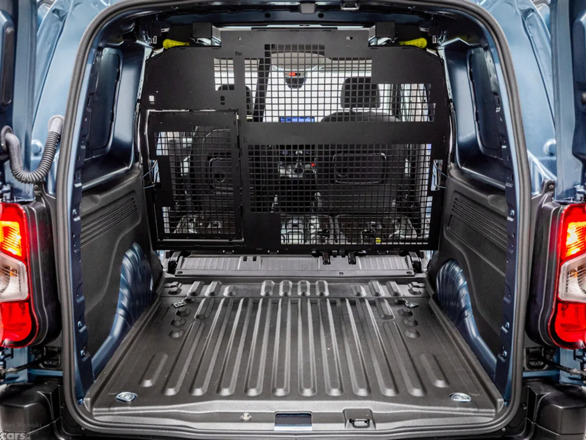 Peugeot Partner Van, Diesel, 2026, Blue
