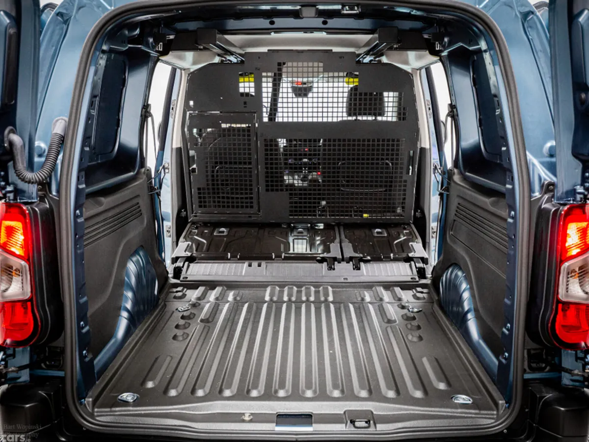 Peugeot Partner Van, Diesel, 2026, Blue