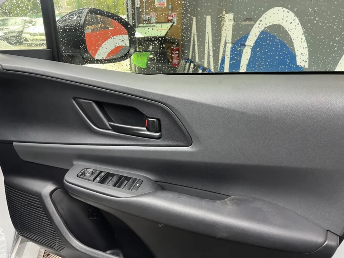 Toyota Prius Saloon, Petrol Hybrid, 2025, White