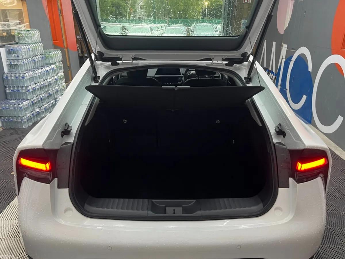 Toyota Prius Saloon, Petrol Hybrid, 2025, White