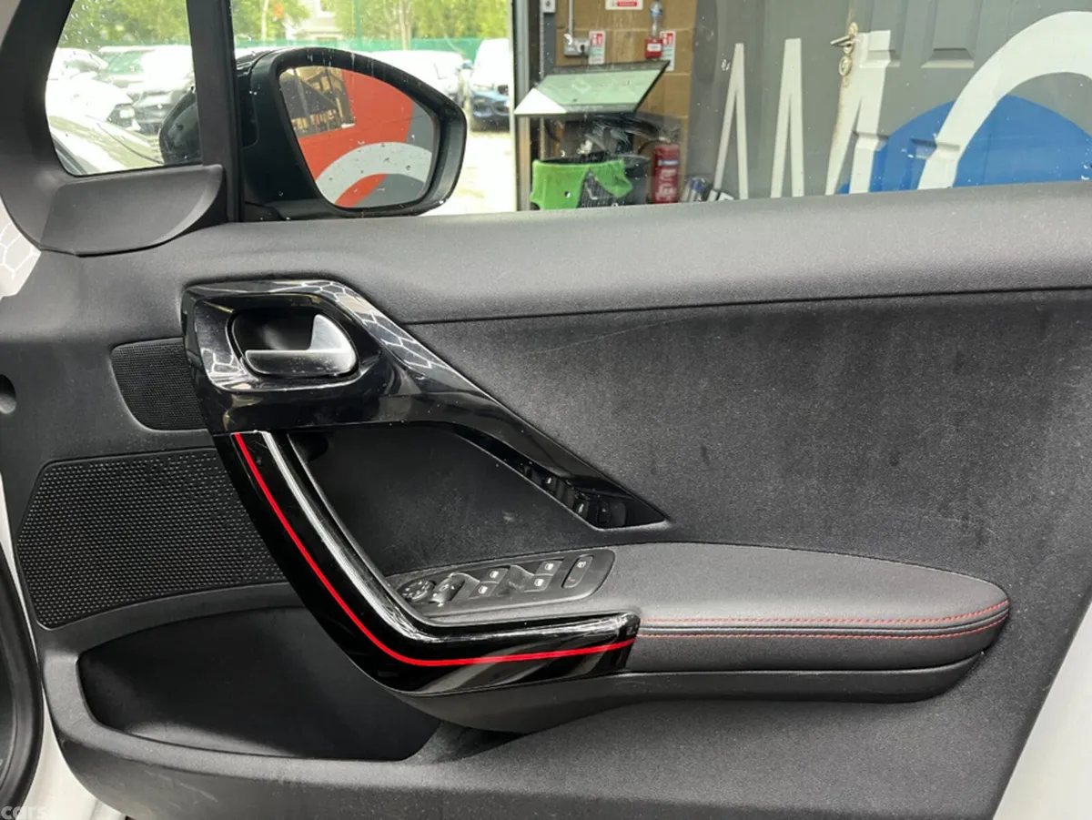 Peugeot 2008 SUV, Petrol, 2017, White