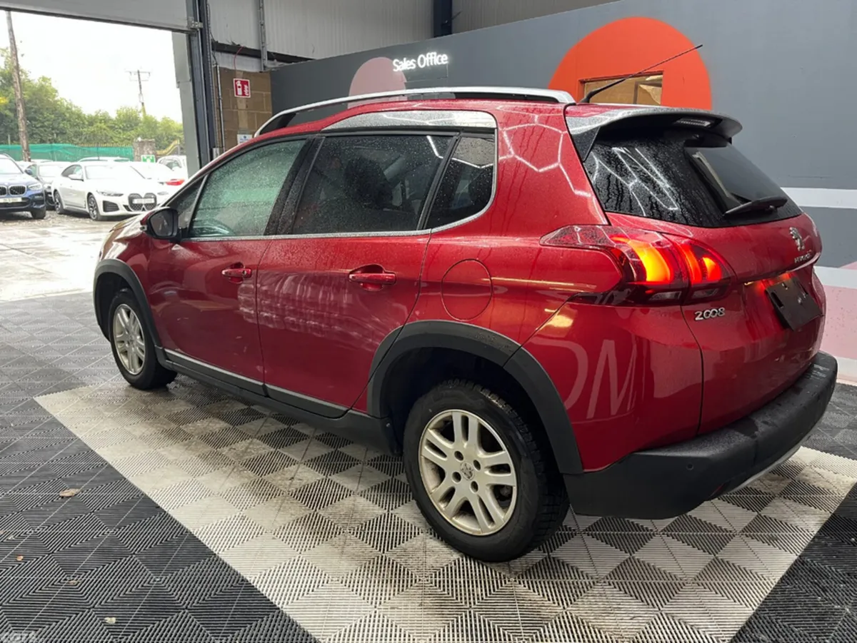 Peugeot 2008 SUV, Petrol, 2017, Red