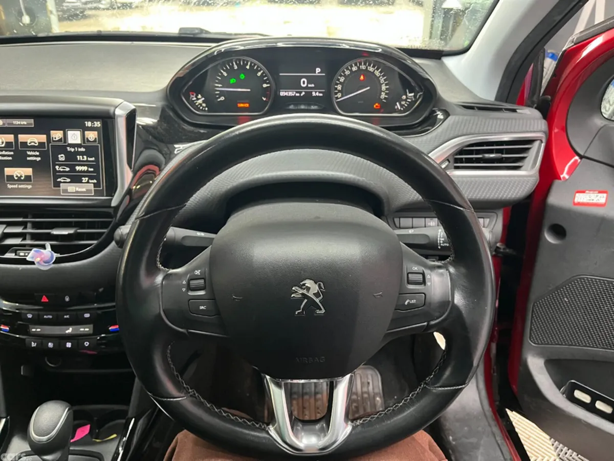 Peugeot 2008 SUV, Petrol, 2017, Red