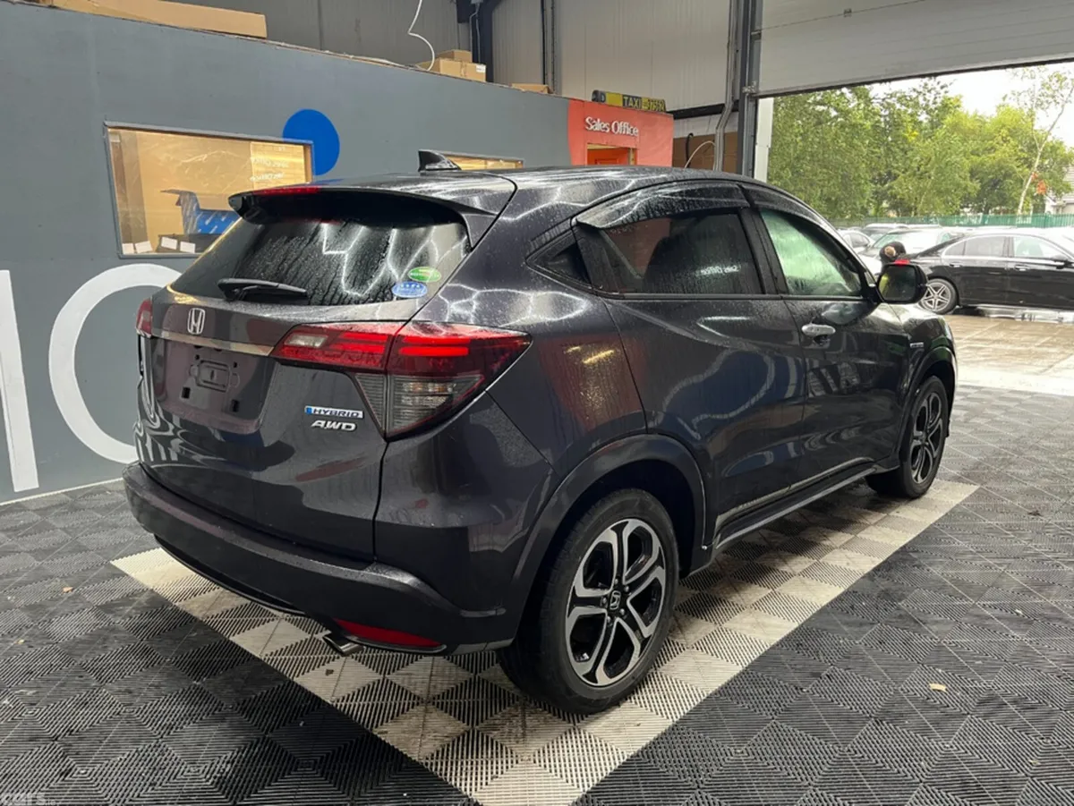 Honda Vezel SUV, Petrol Hybrid, 2020, Grey